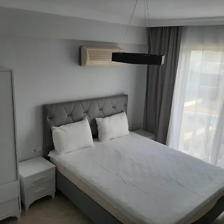 с видом на море с бассейном Apartament *